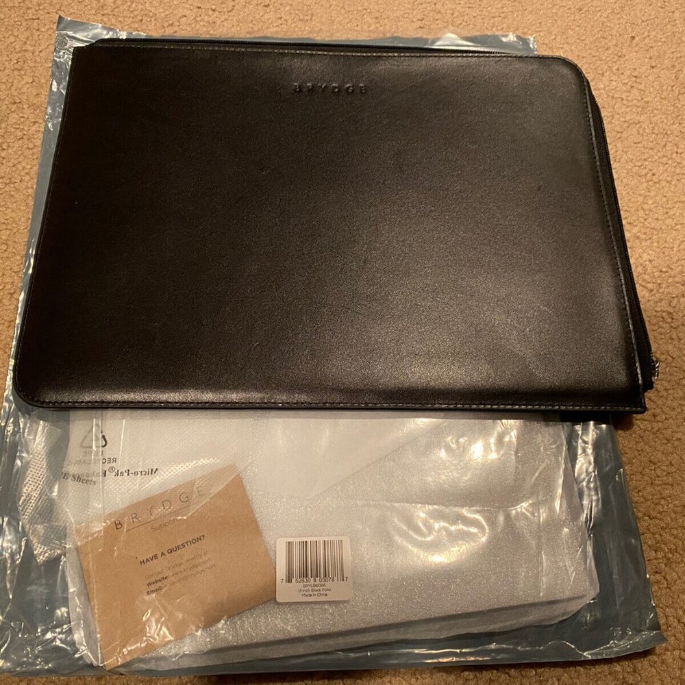 Used Brydge 13-Inch Black Folio Leather (BRYLB60B5)